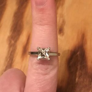 5/$25 SALE Single stone Princess cut ring